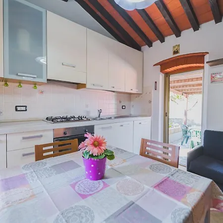 Casa Alex A Schiopparello - Goelba * بورتوفيرّايو