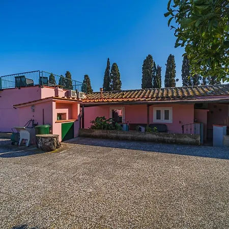 Casa Alex A Schiopparello - Goelba アパート